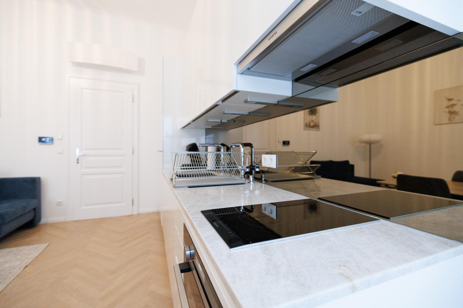 Apartament Stylish 1-bedroom 2-bath By Canal Minutes From Historic Centre *